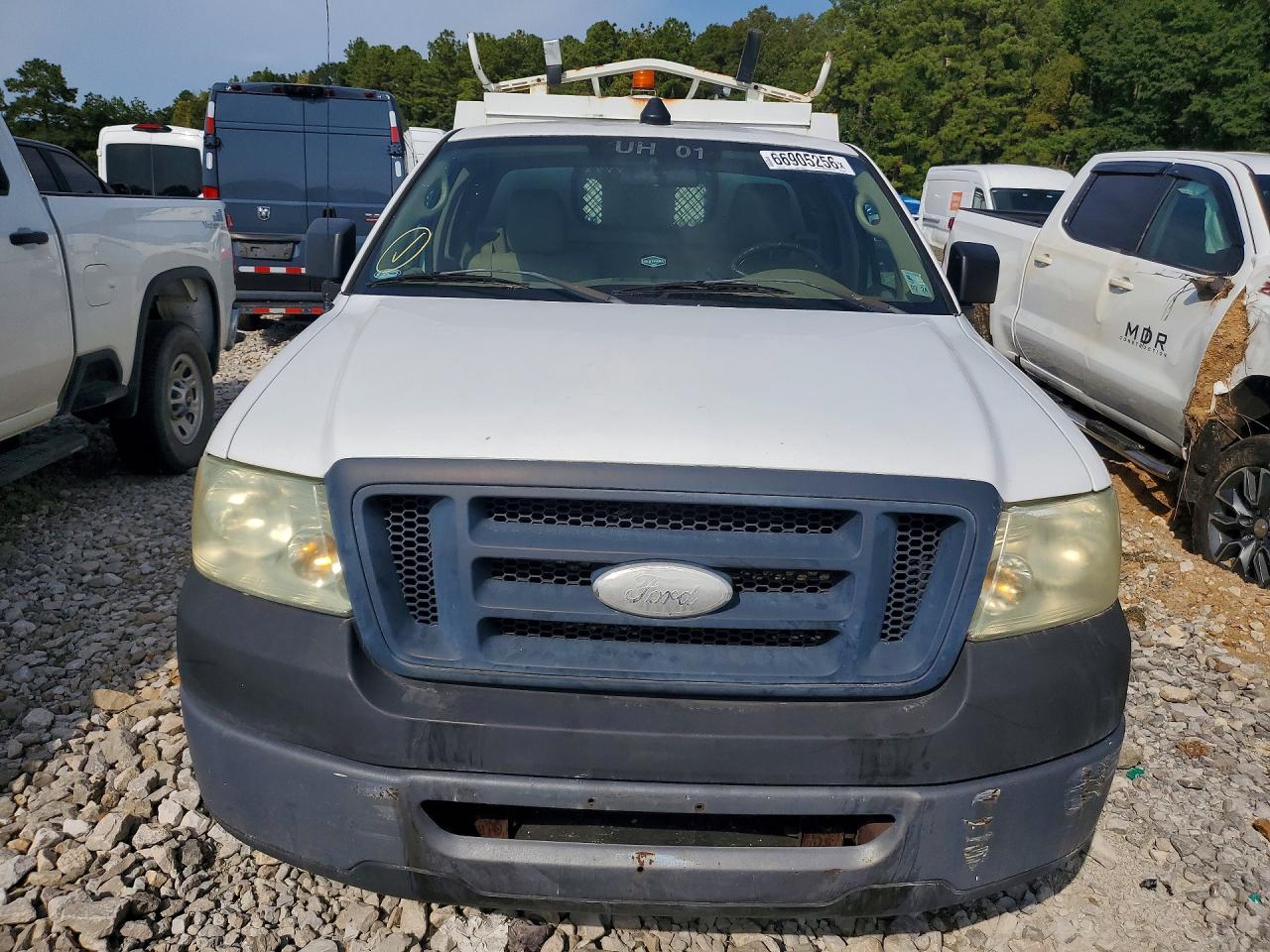 2008 Ford F150 White vin: 1FTRF12208KD78426