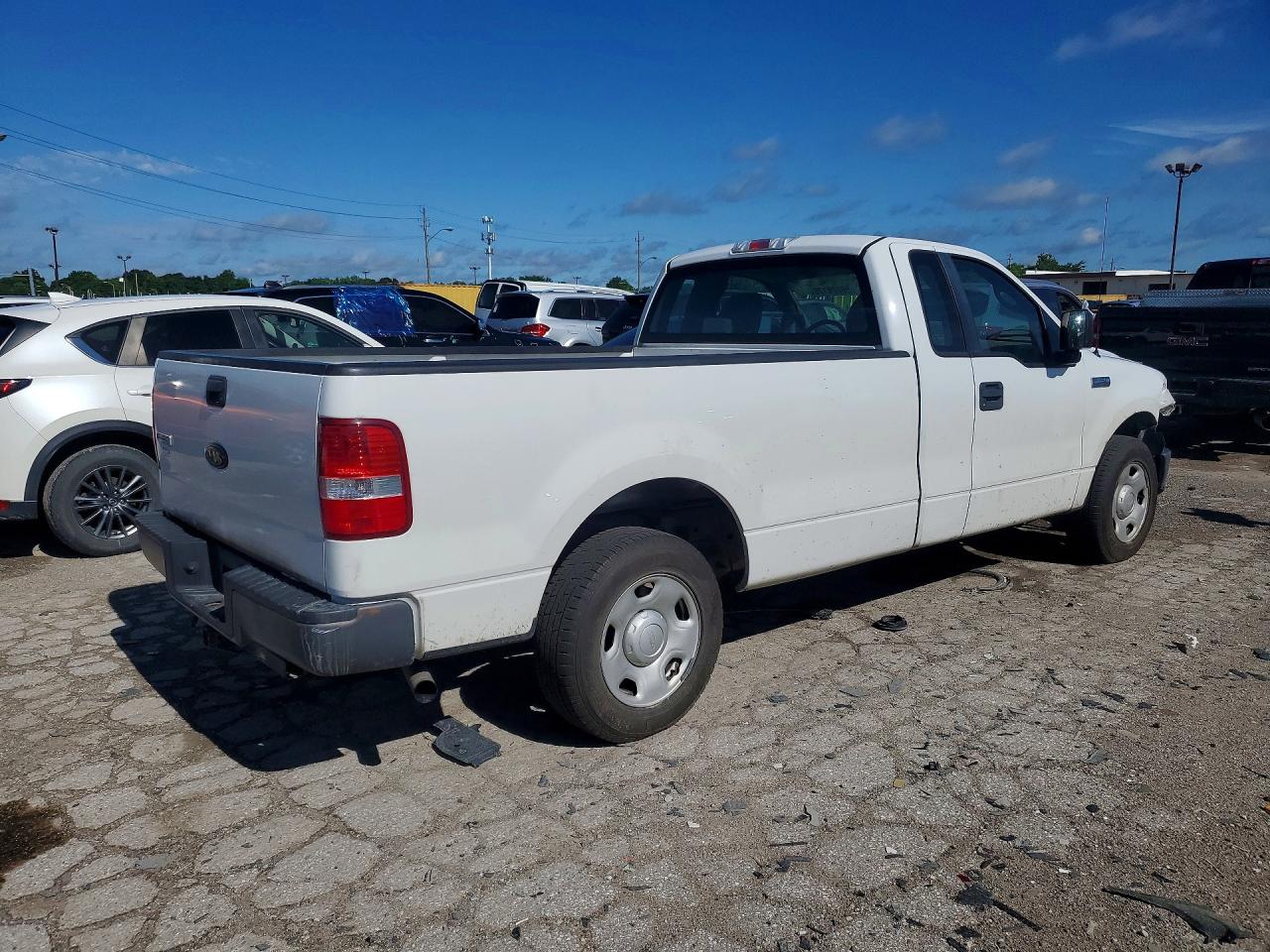 2008 Ford F150 White vin: 1FTRF12208KE66019