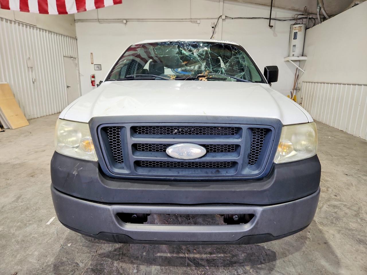 2006 Ford F150 White vin: 1FTRF12216NB20363