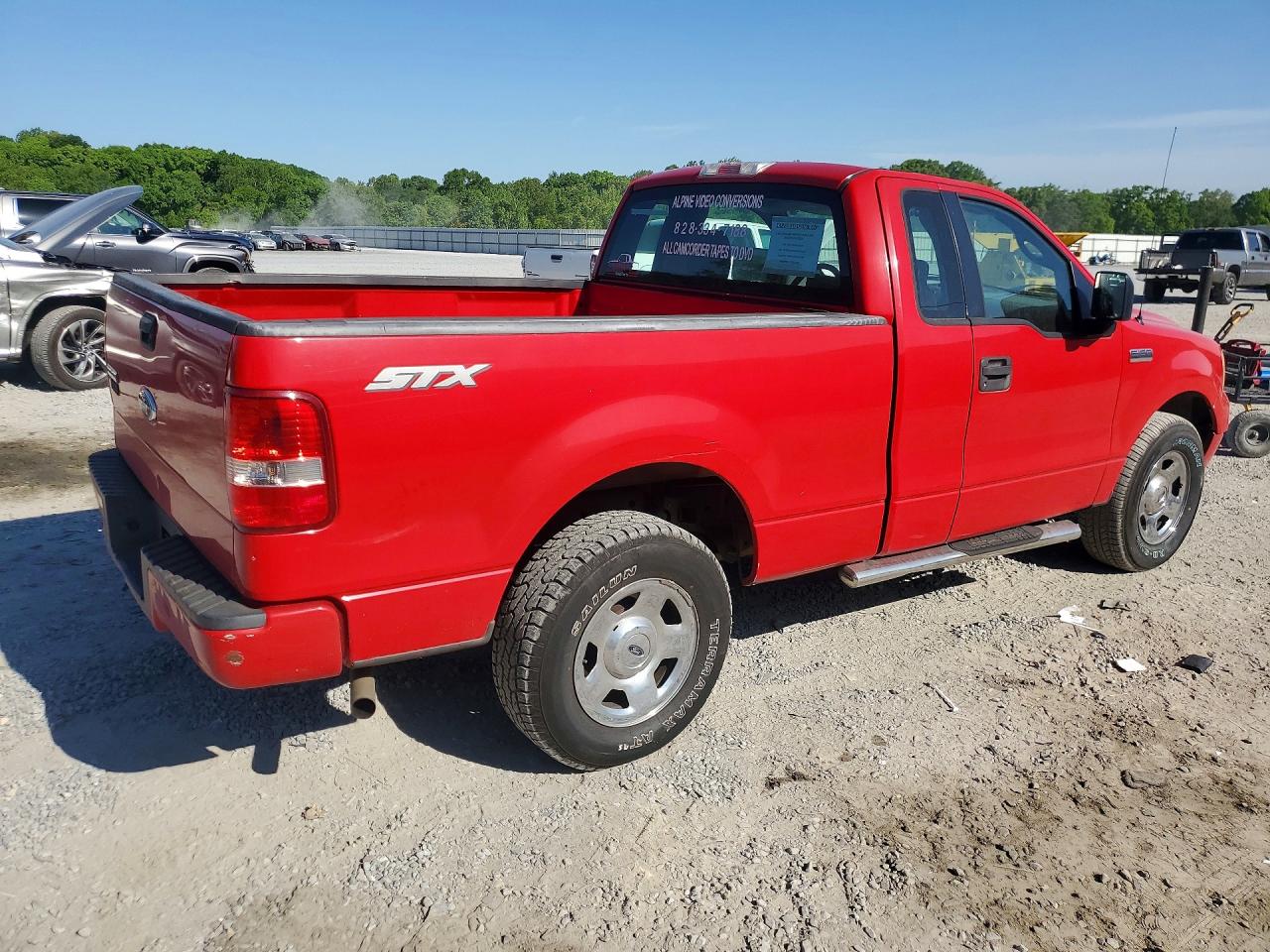 2006 Ford F150 Red vin: 1FTRF12216NB59910