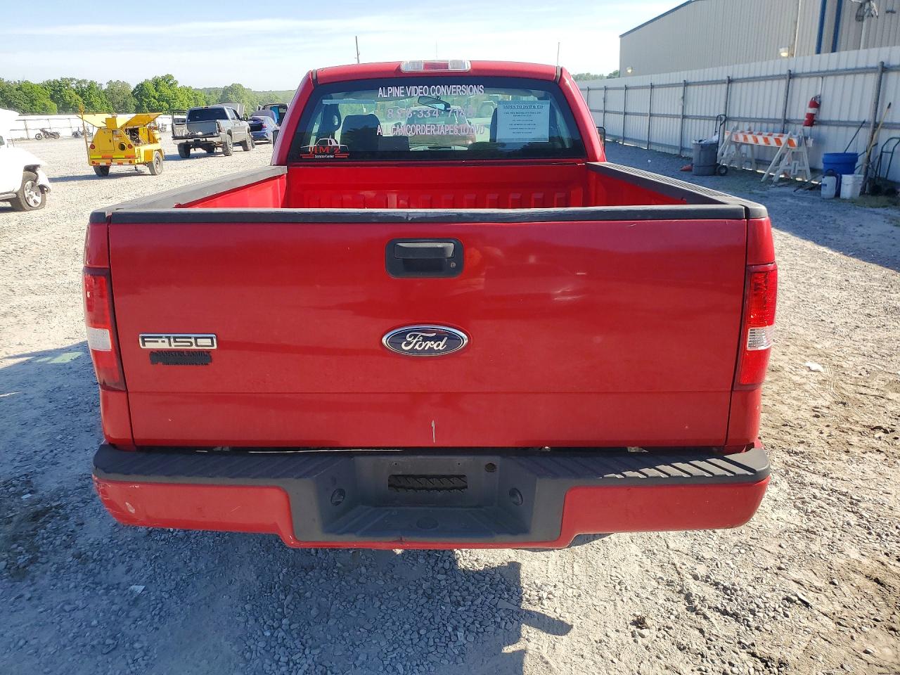 2006 Ford F150 Red vin: 1FTRF12216NB59910