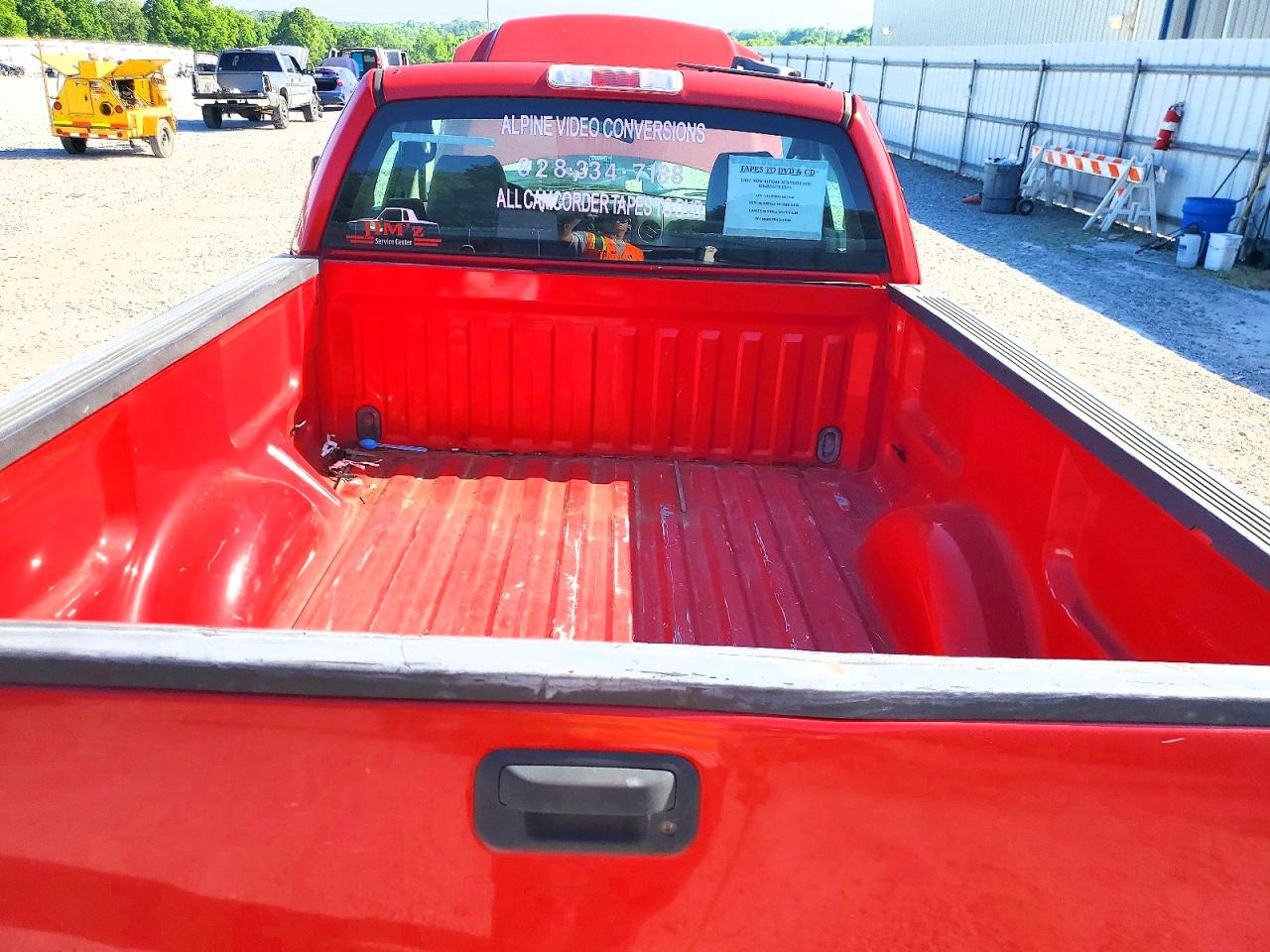 2006 Ford F150 Red vin: 1FTRF12216NB59910