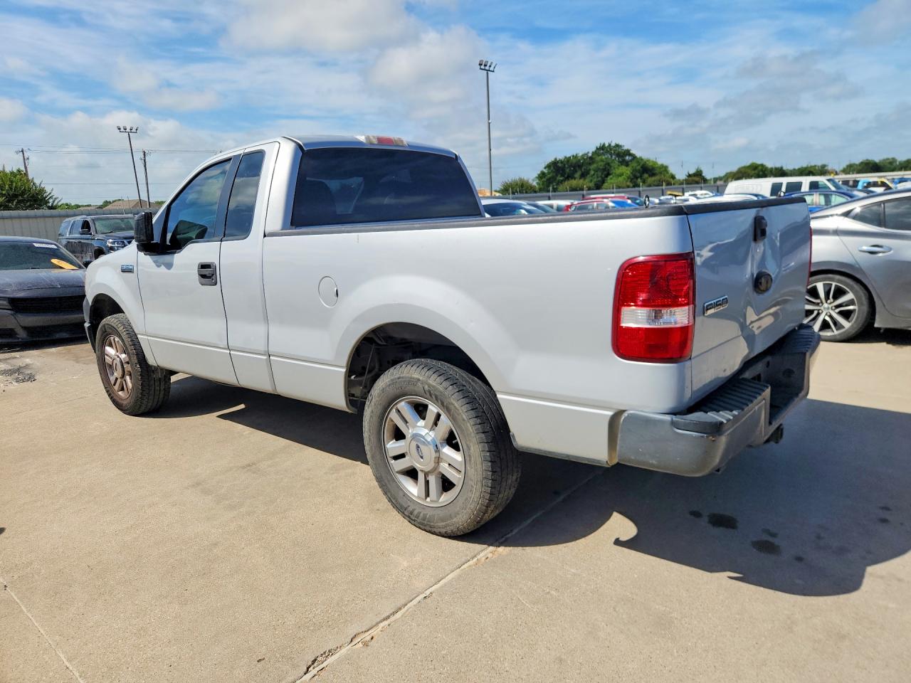 2006 Ford F150 Silver vin: 1FTRF12216NB88355