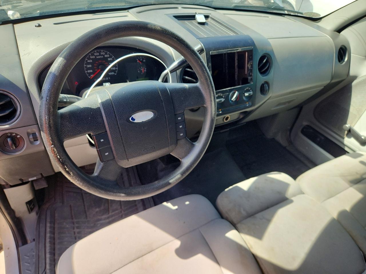 2006 Ford F150 Silver vin: 1FTRF12216NB88355