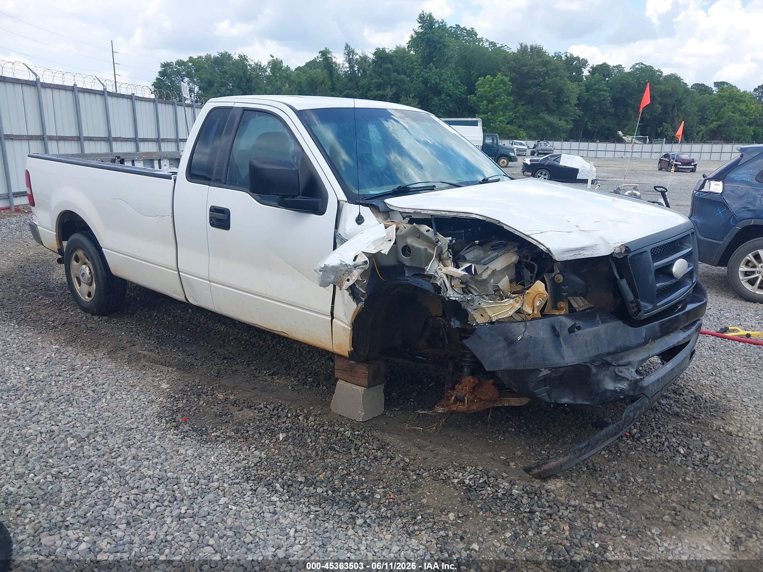 2007 Ford F-150 Stx/xl/xlt White vin: 1FTRF12217NA06882
