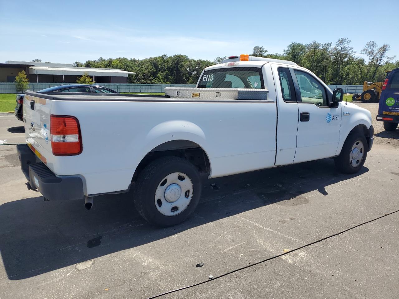 2008 Ford F150 Белый vin: 1FTRF12218KC11072 Damage: Right Qtr Panel, Chipped, 2