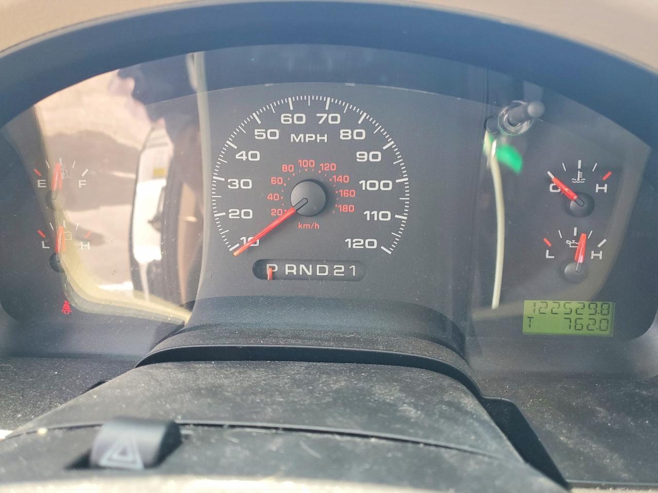 2008 Ford F150 Белый vin: 1FTRF12218KC11072