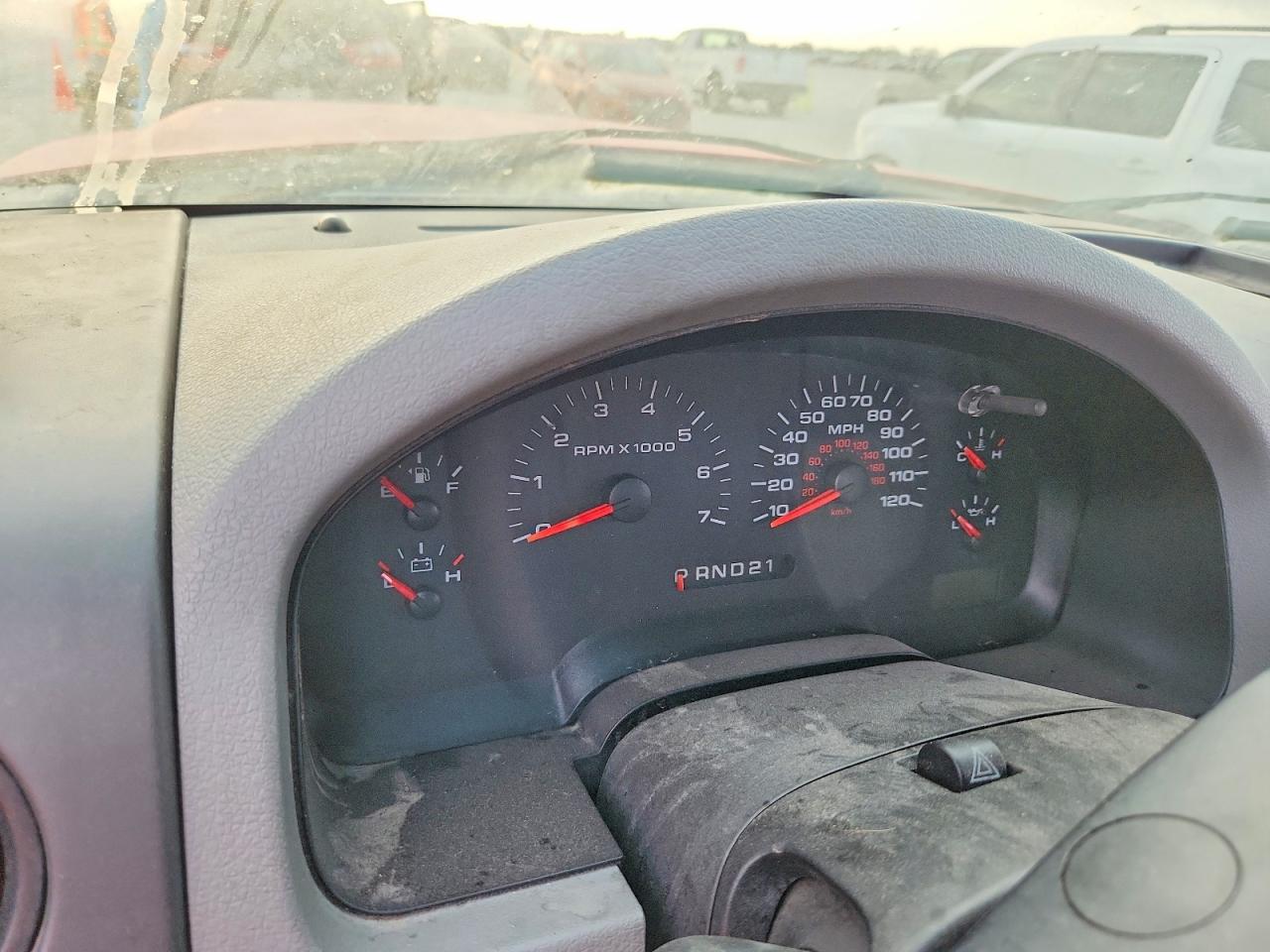 2006 Ford F150 Red vin: 1FTRF12226NB27239