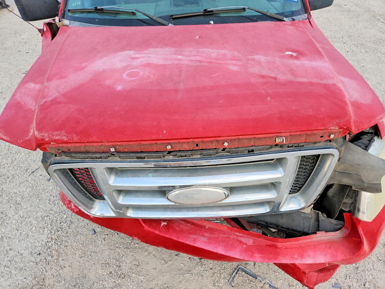 2006 Ford F150 Red vin: 1FTRF12226NB27239