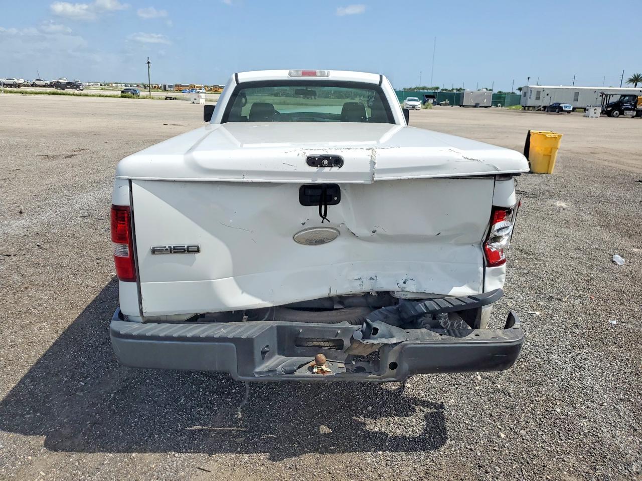 2006 Ford F150 White vin: 1FTRF12226NB85318
