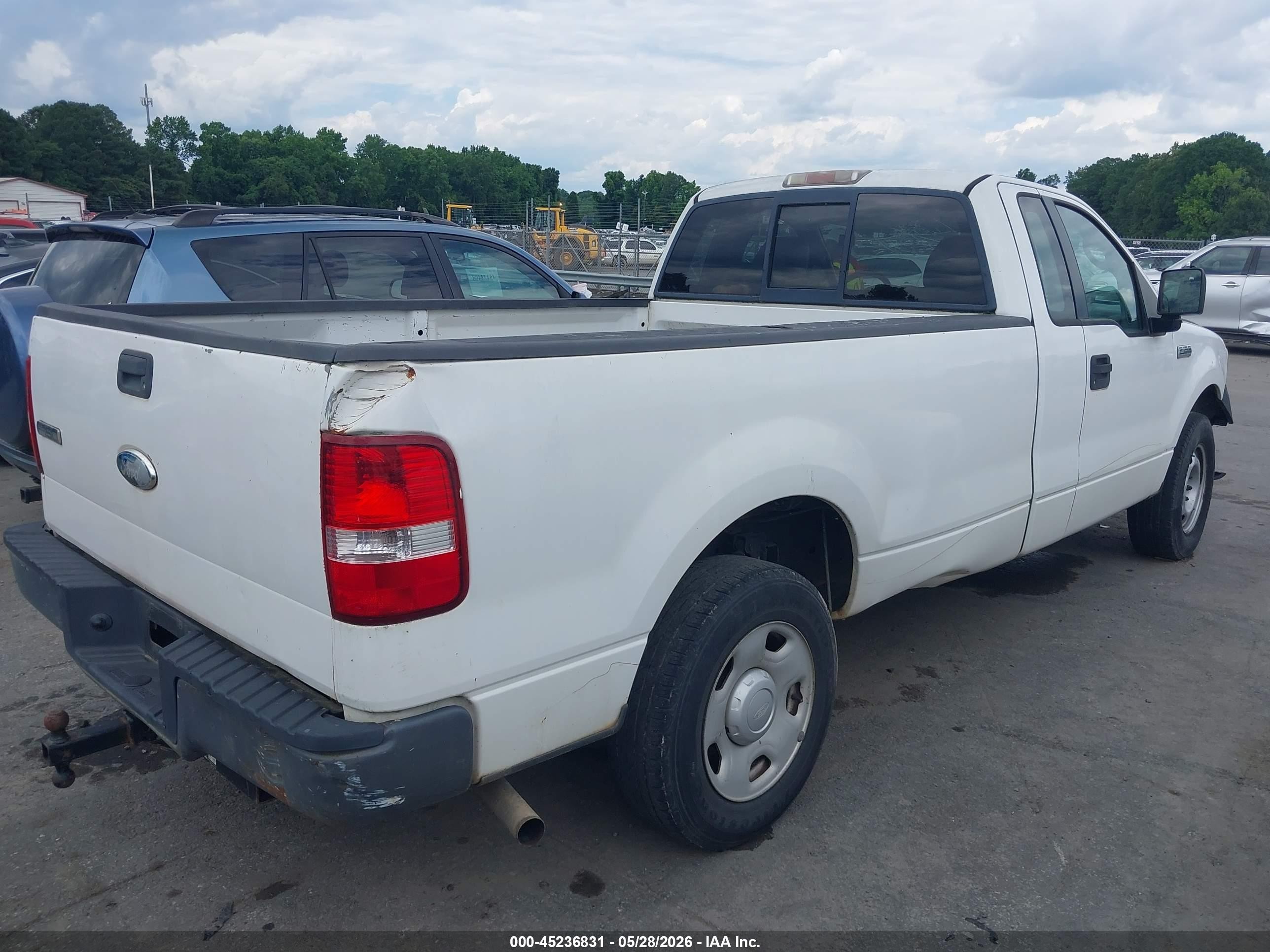 2007 Ford F-150 Stx/xl/xlt White vin: 1FTRF12227NA57758