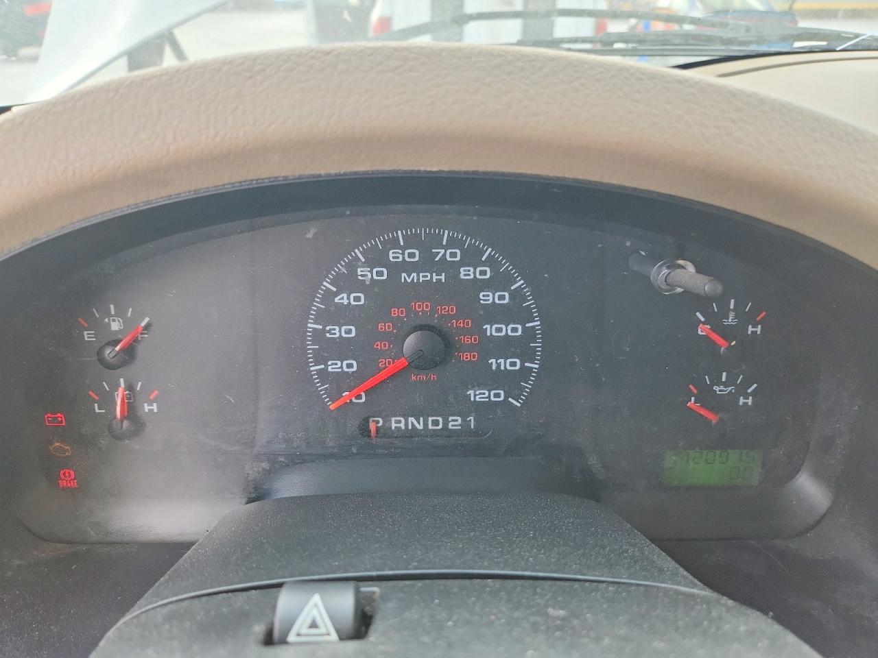 2008 Ford F150 White vin: 1FTRF12228KB69981