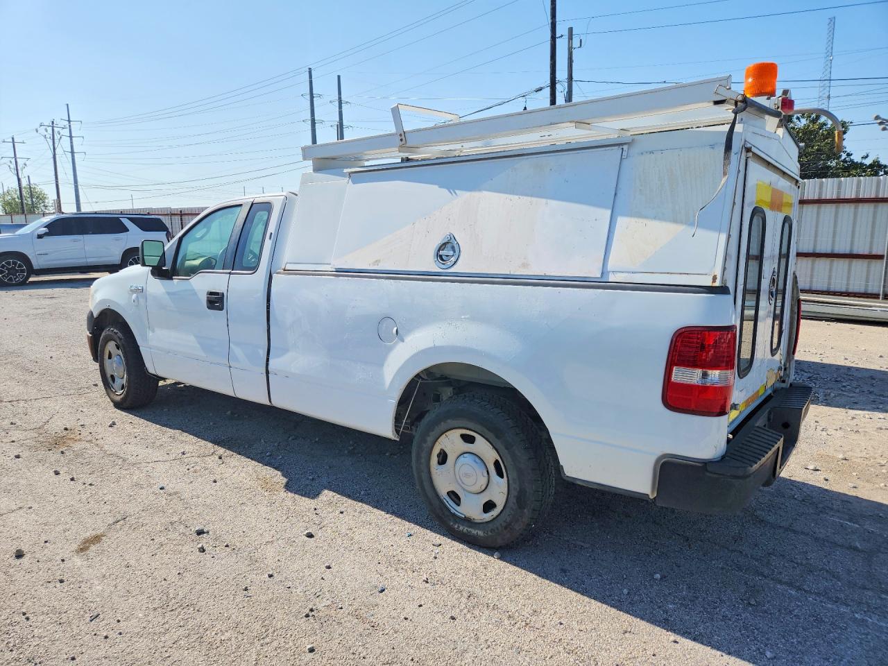 2008 Ford F150 White vin: 1FTRF12228KB69981