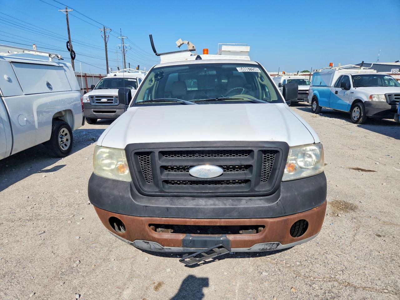2008 Ford F150 White vin: 1FTRF12228KB69981