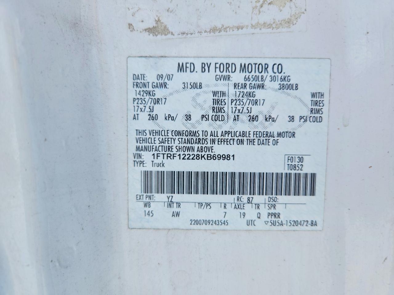 2008 Ford F150 White vin: 1FTRF12228KB69981