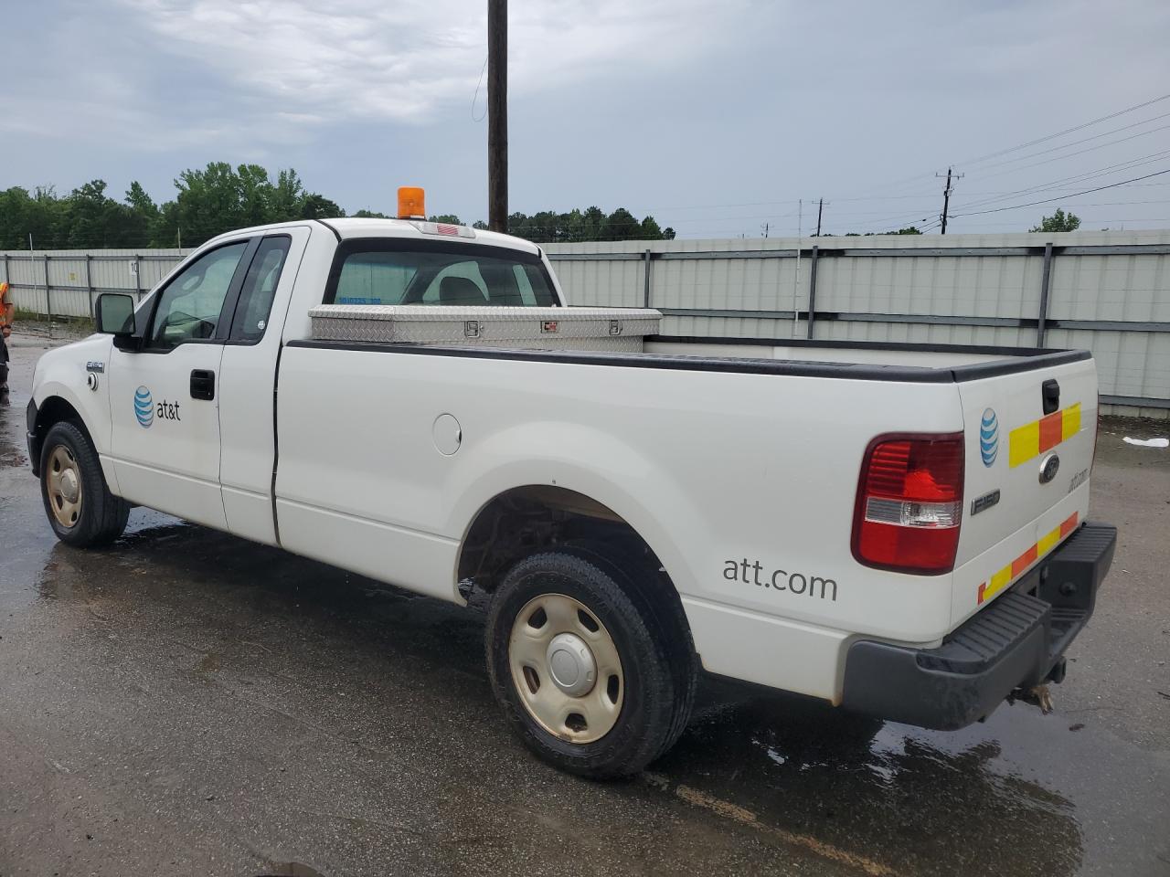 2008 Ford F150 White vin: 1FTRF12228KE14861 Damage: Left Bed Side, Heavy Scratch, 1/8 To 1/2 Inch