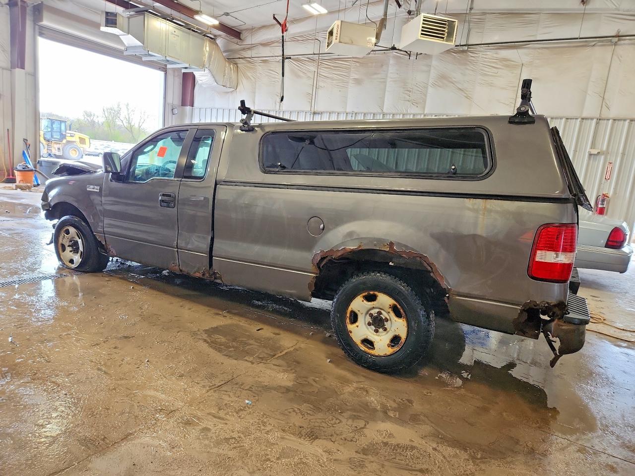 2005 Ford F150 Gray vin: 1FTRF12235NB42895