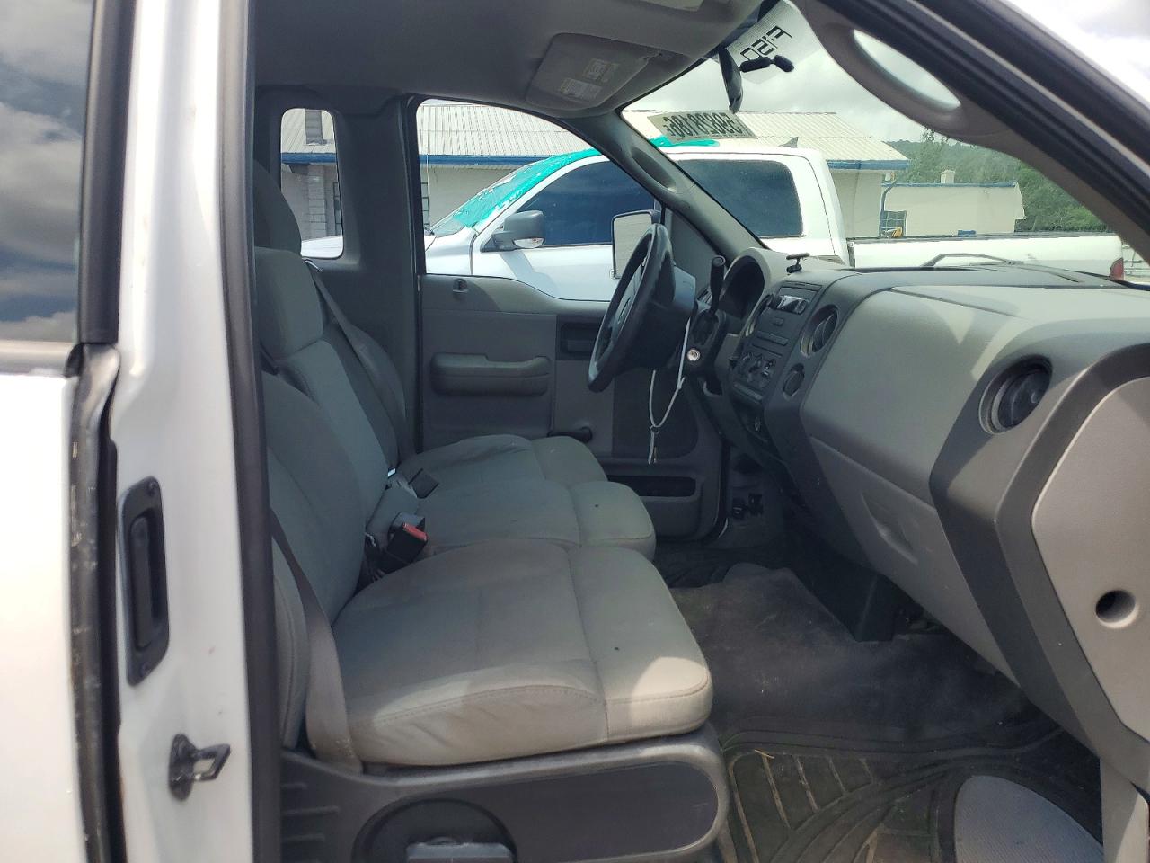 2007 Ford F150 White vin: 1FTRF12237KD16260