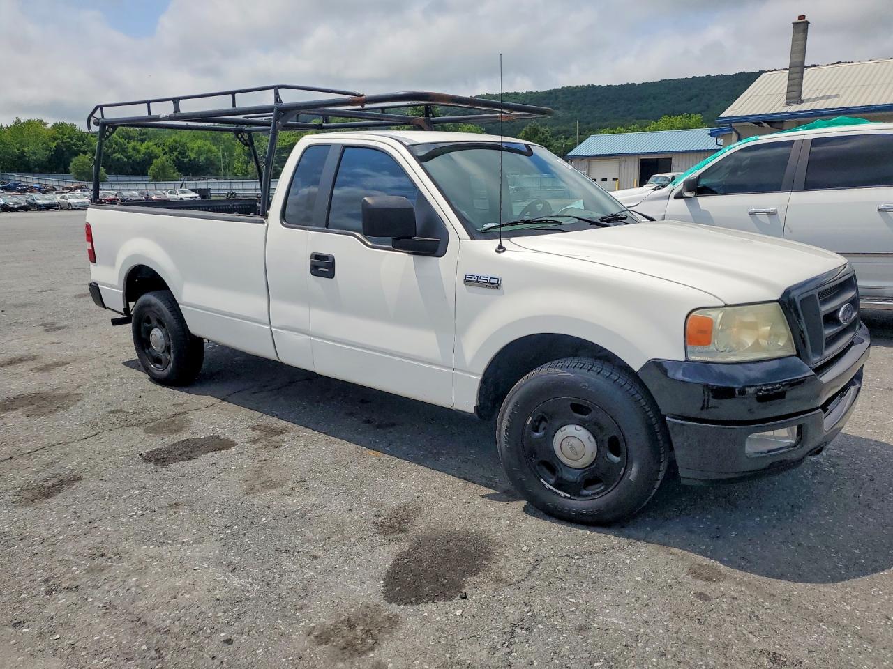 2007 Ford F150 White vin: 1FTRF12237KD16260