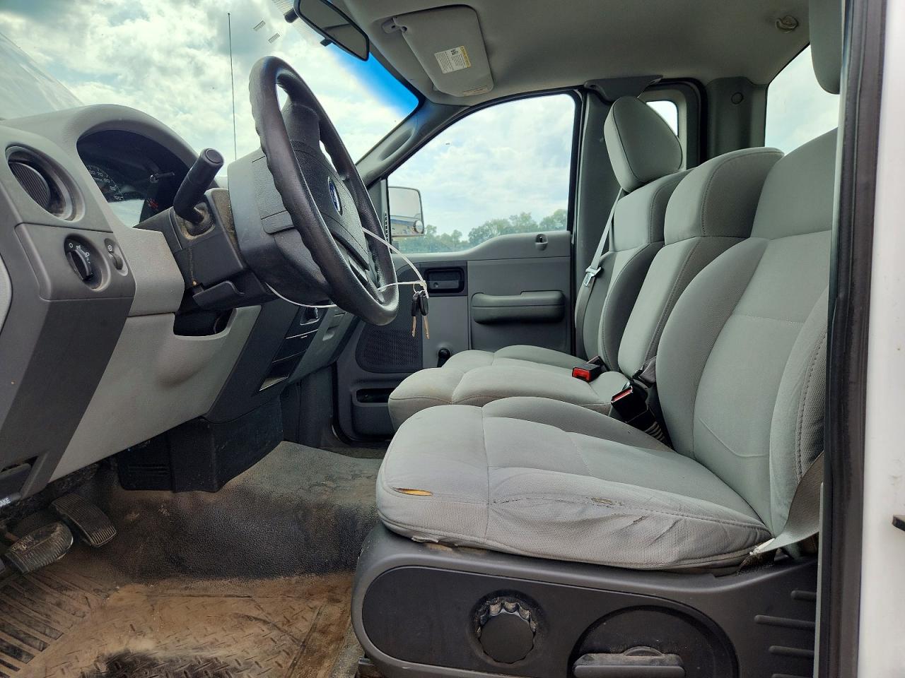2007 Ford F150 Pickup Белый vin: 1FTRF12237NA16278