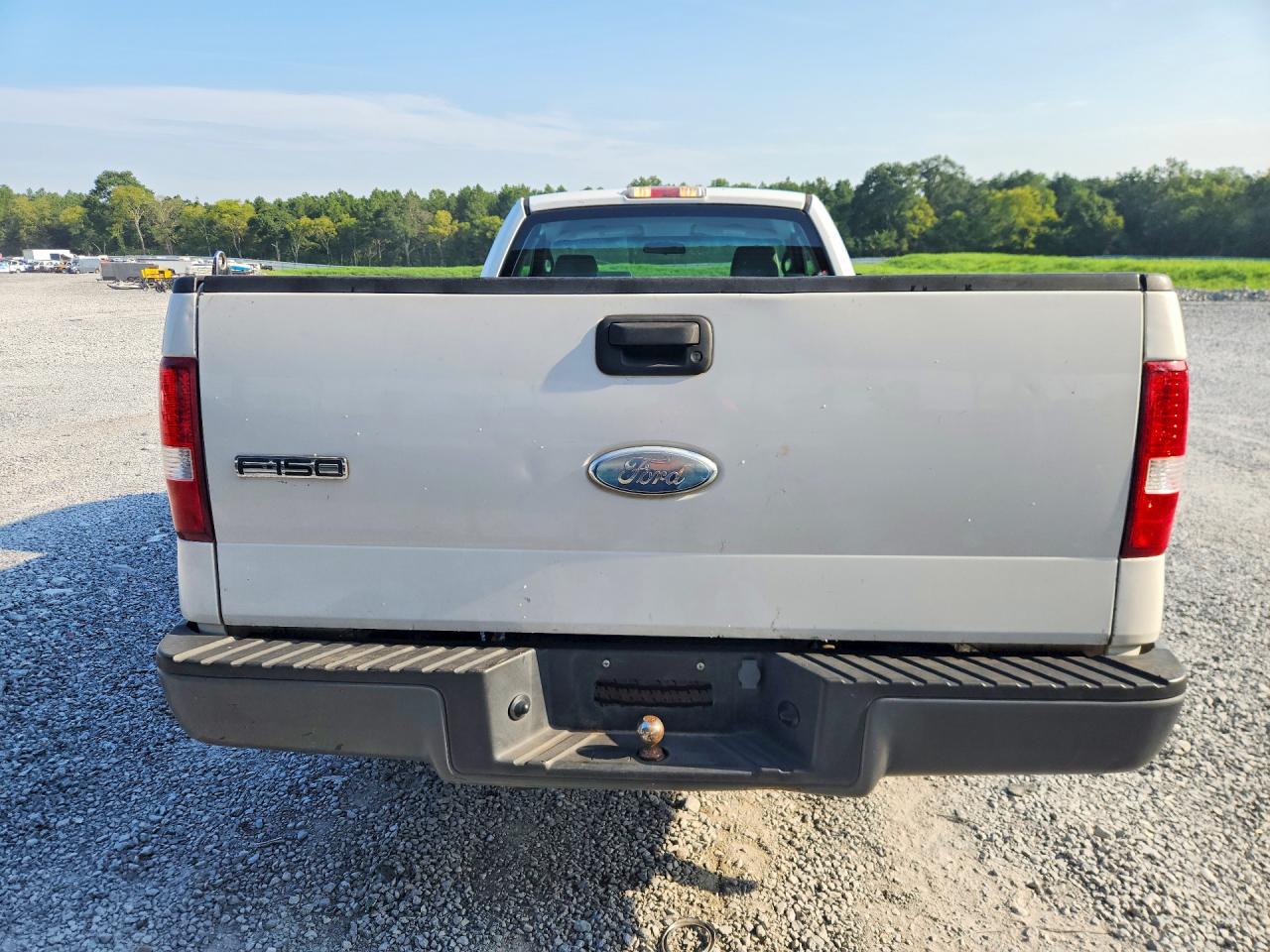 2007 Ford F150 White vin: 1FTRF12237NA57364