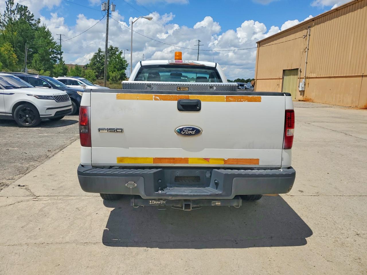 2008 Ford F150 White vin: 1FTRF12238KB62960