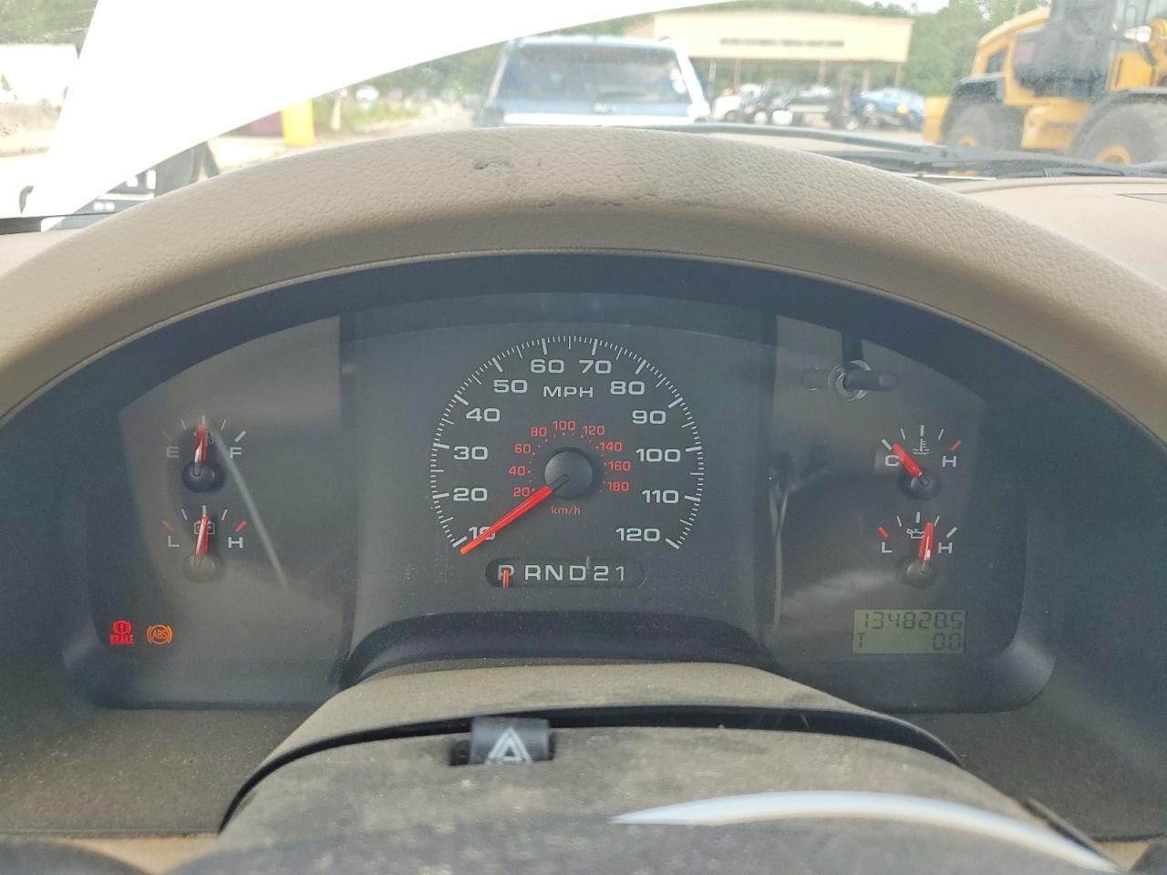 2008 Ford F150 White vin: 1FTRF12238KB62960