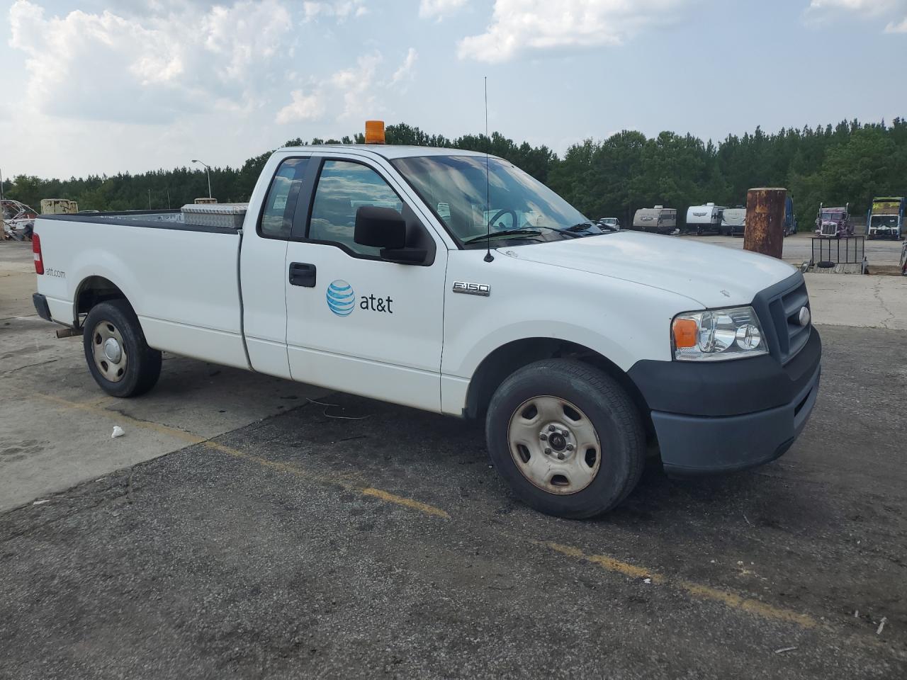 2008 Ford F150 White vin: 1FTRF12238KB62960 Damage: Right Front Door, De-Identify, Removal Required