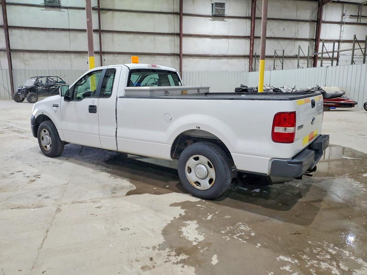 2008 Ford F150 White vin: 1FTRF12238KB62988