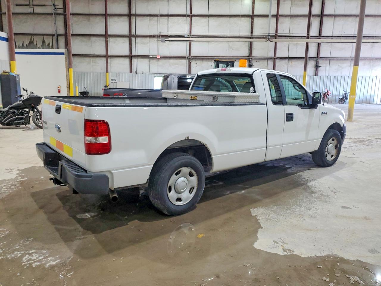 2008 Ford F150 White vin: 1FTRF12238KB62988