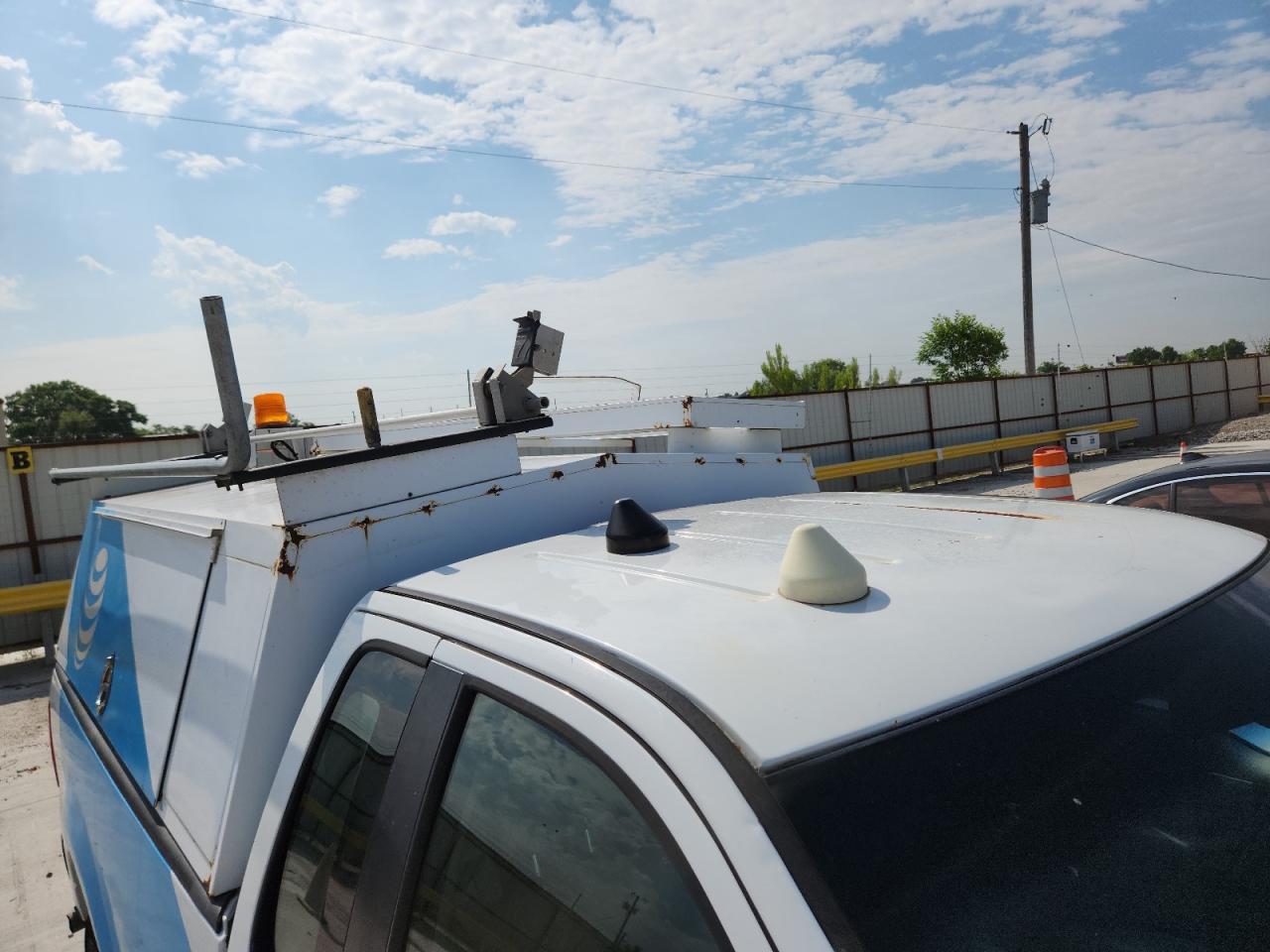 2008 Ford F150 White vin: 1FTRF12238KB70024 Damage: Roof Panel, Corrosion, > 12 Inches