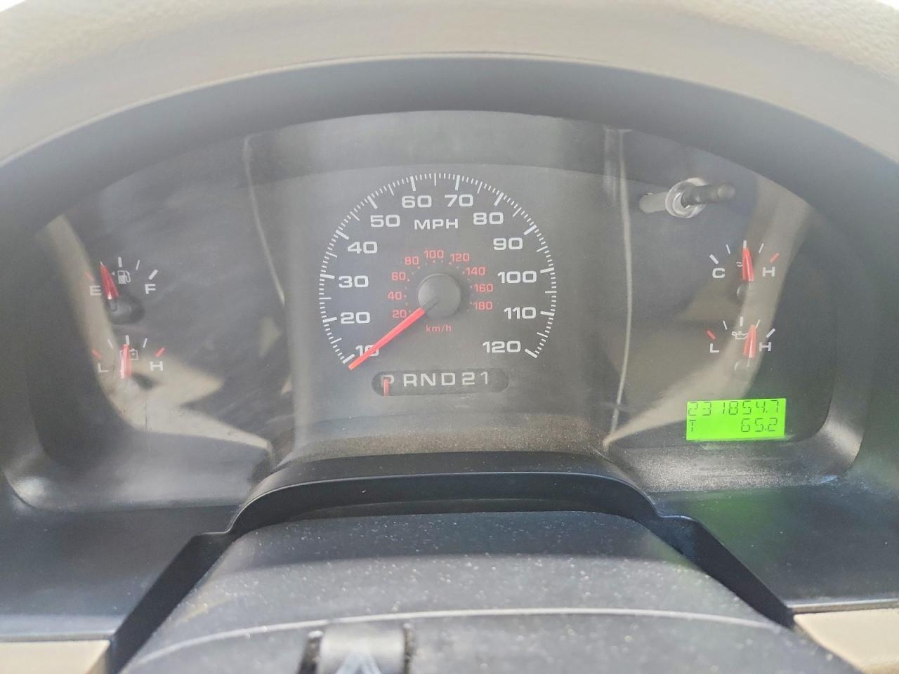 2008 Ford F150 White vin: 1FTRF12238KD70191