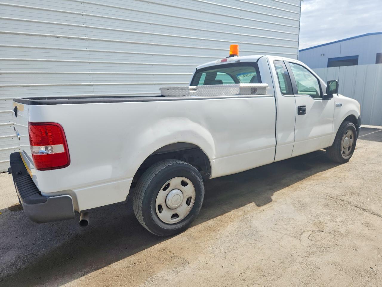 2008 Ford F150 White vin: 1FTRF12238KD70191