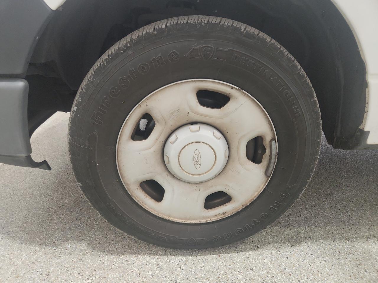 2008 Ford F150 White vin: 1FTRF12238KD70191 Damage: Left Front Wheel, Chipped, 3