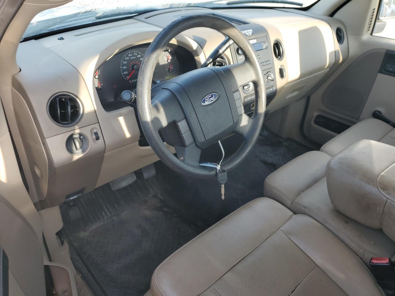 2008 Ford F150 White vin: 1FTRF12238KE32852 Damage: Steering Wheel, Worn, Replacement Required