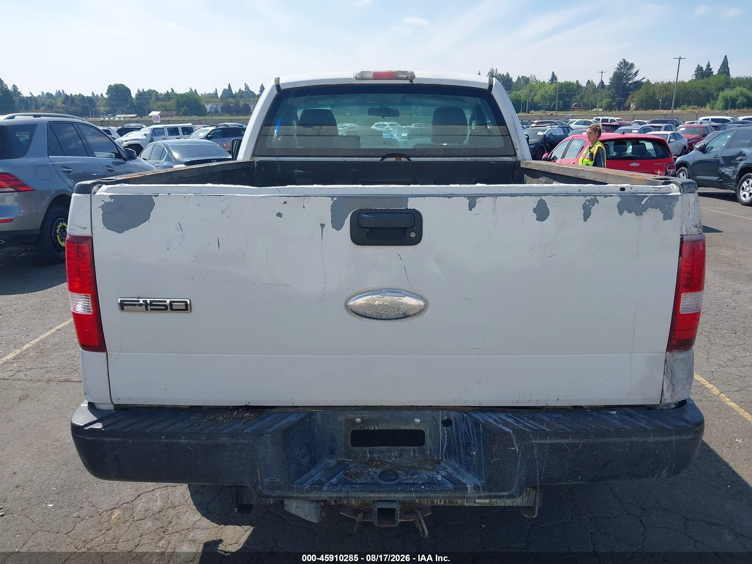 2006 Ford F-150 Stx/xl/xlt White vin: 1FTRF12246KD28643