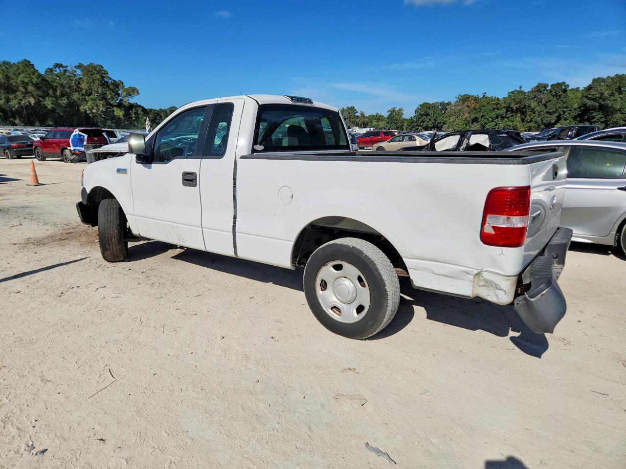 2006 Ford F150 White vin: 1FTRF12246NA80733