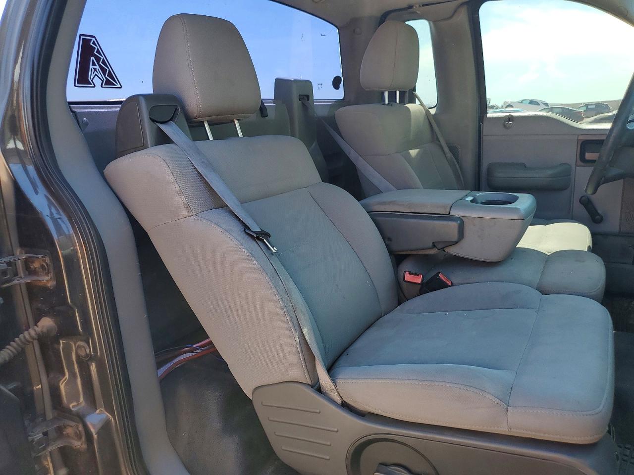 2006 Ford F150 Gray vin: 1FTRF12246NB49940