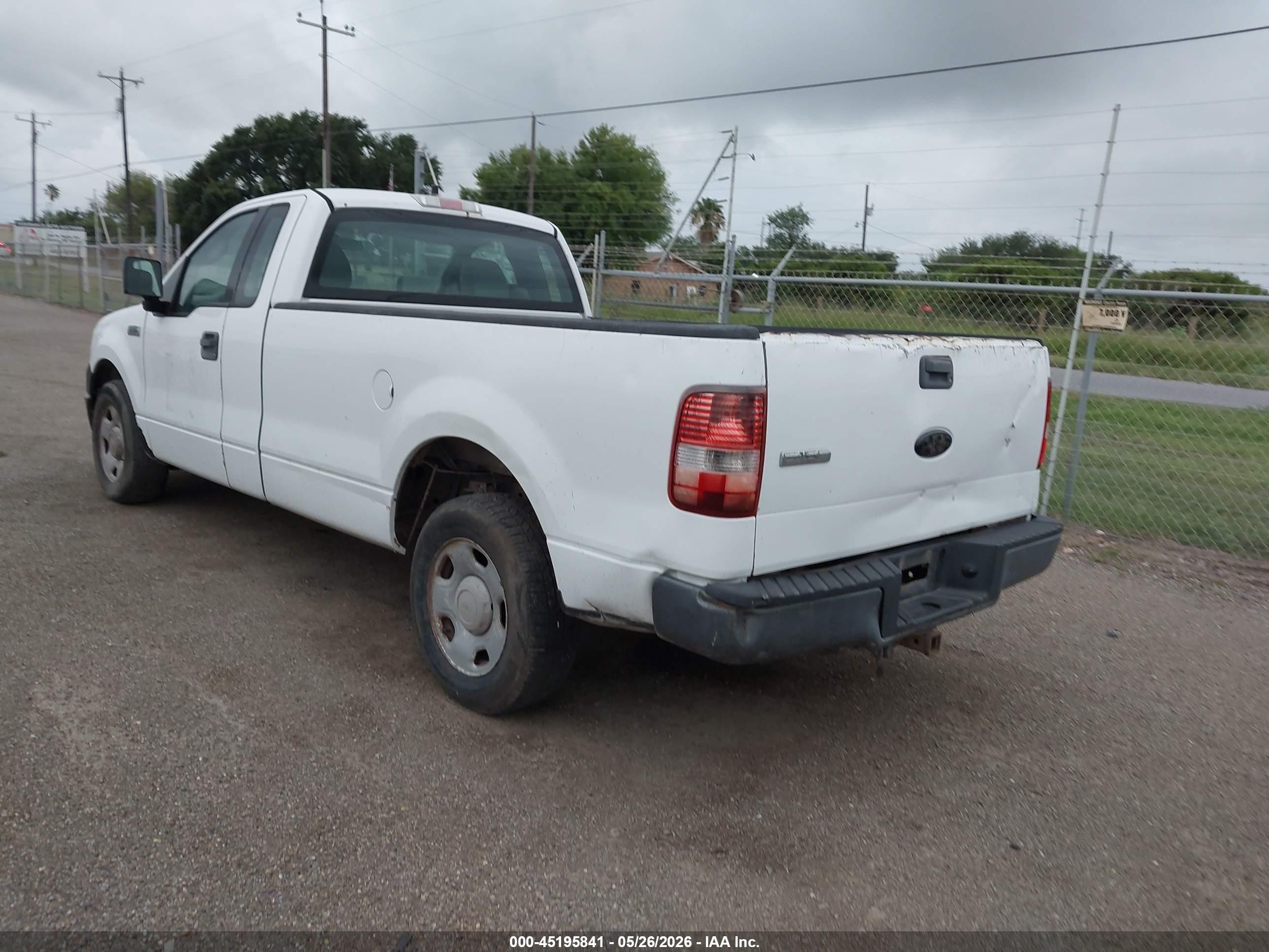 2006 Ford F-150 Stx/xl/xlt White vin: 1FTRF12246NB66849