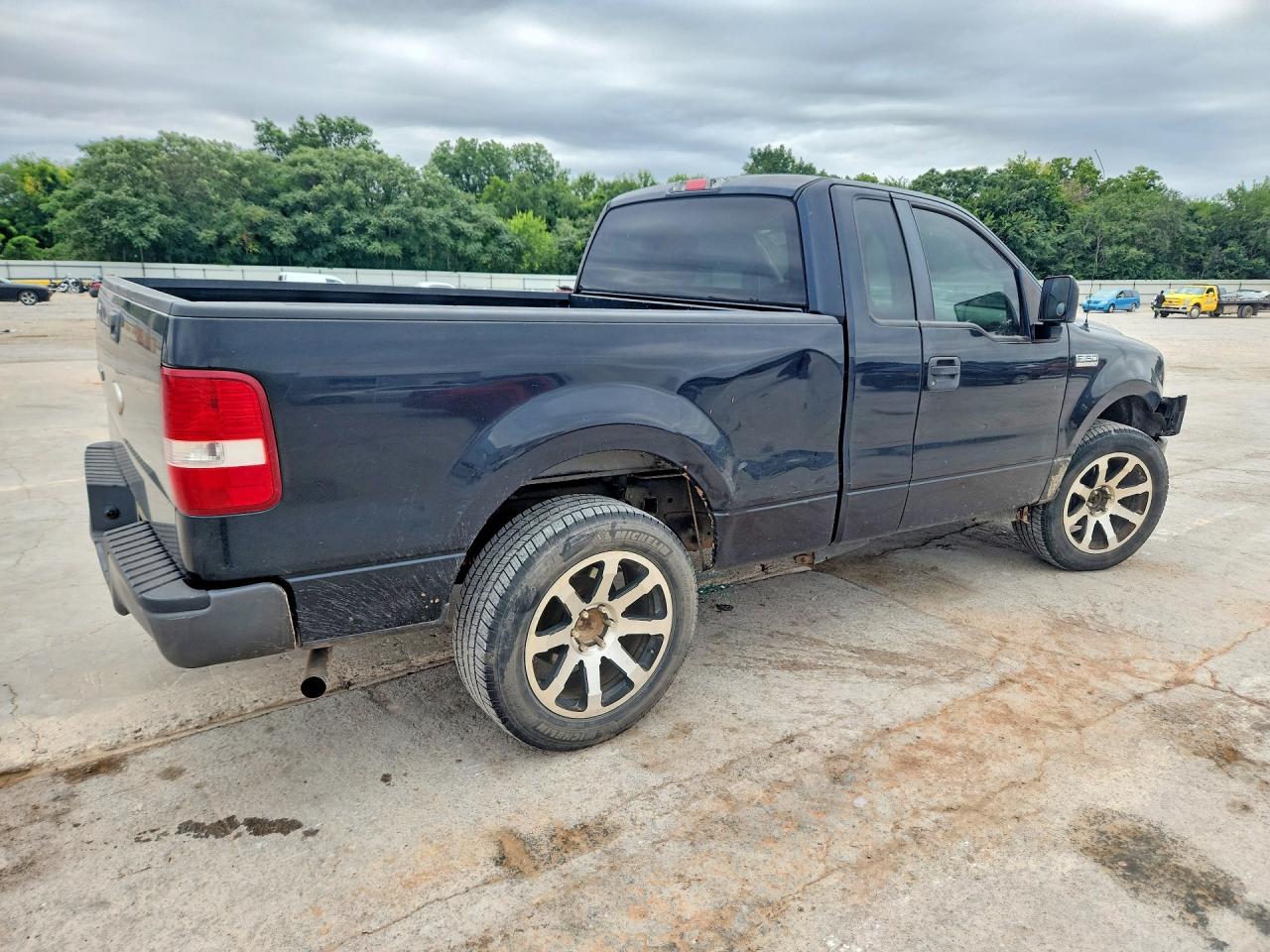 2007 Ford F150 Черный vin: 1FTRF12247KD51714