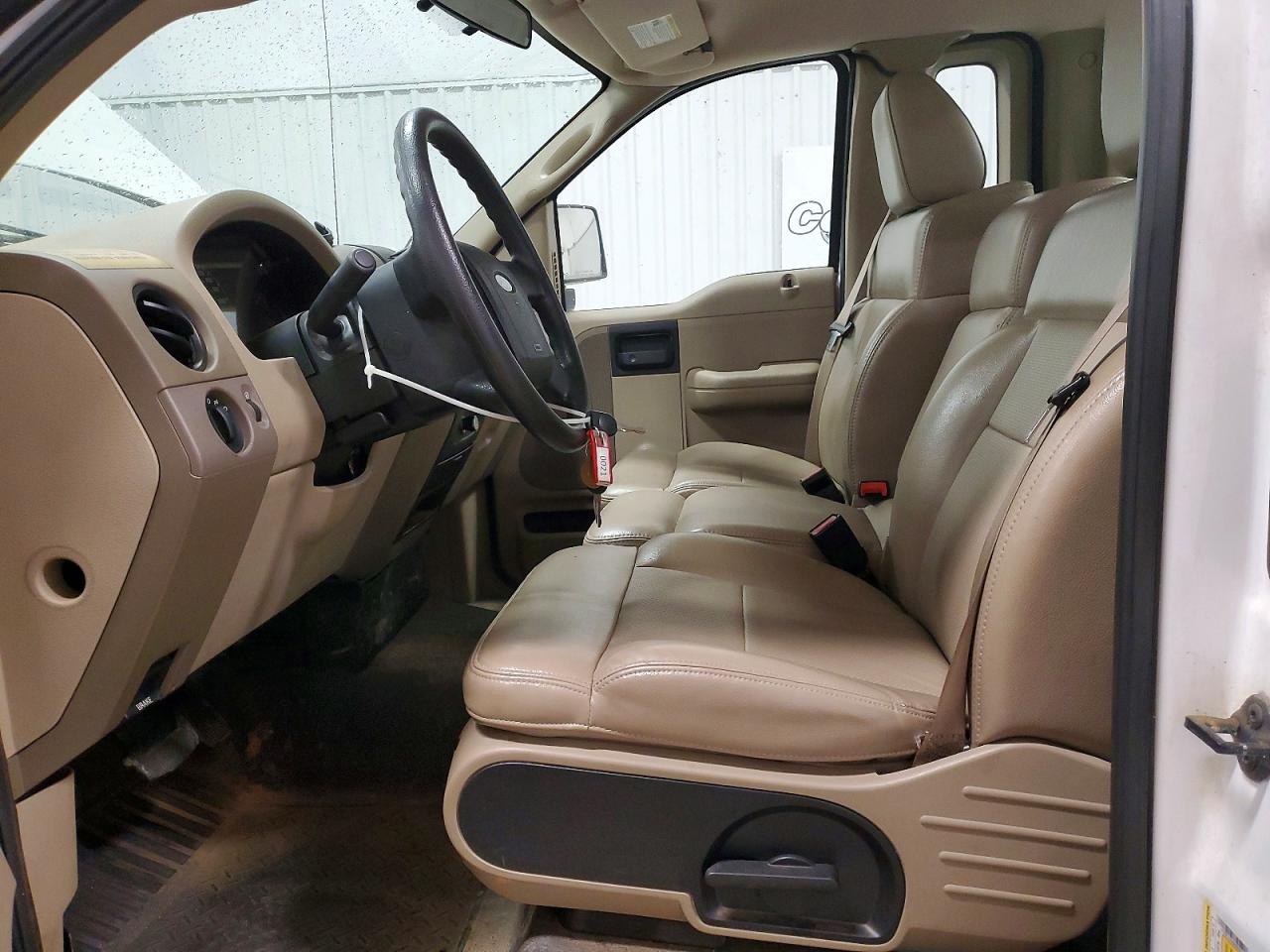 2008 Ford F150 White vin: 1FTRF12248KB62918