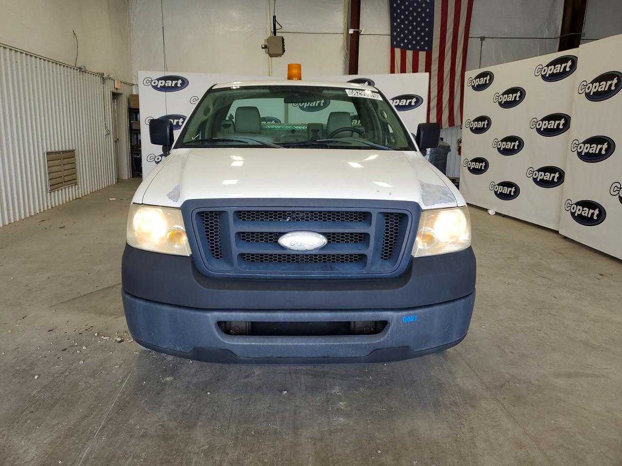 2008 Ford F150 White vin: 1FTRF12248KB62918
