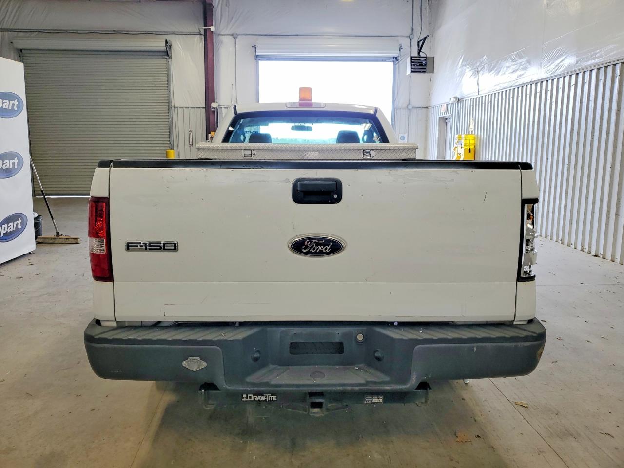 2008 Ford F150 White vin: 1FTRF12248KB62918