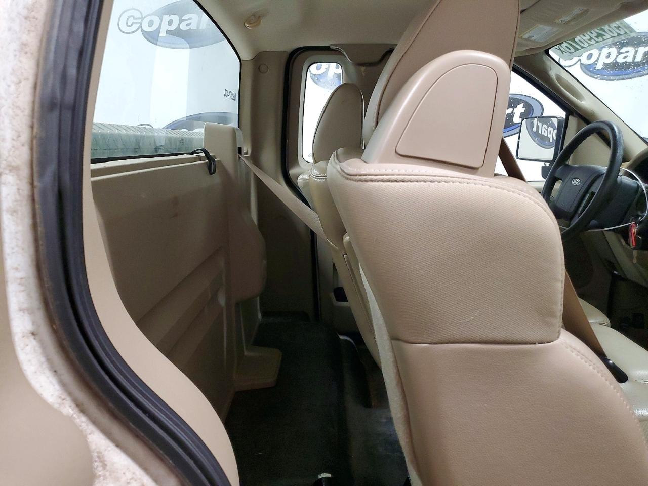 2008 Ford F150 White vin: 1FTRF12248KB62918