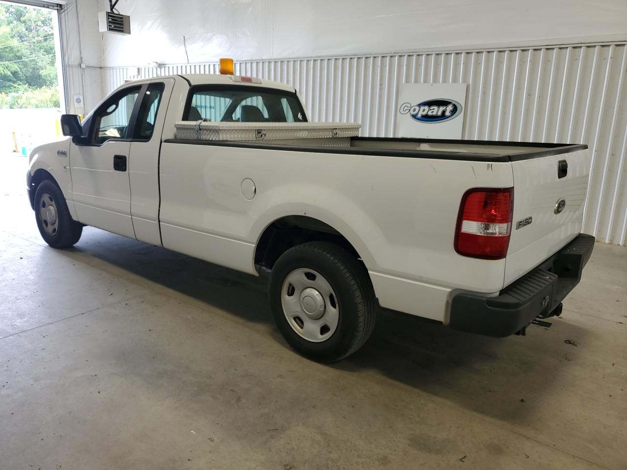 2008 Ford F150 White vin: 1FTRF12248KB62918 Damage: Left Bed Side, Dent(S) W/ Paint Dmg, 5 To 6 Inches