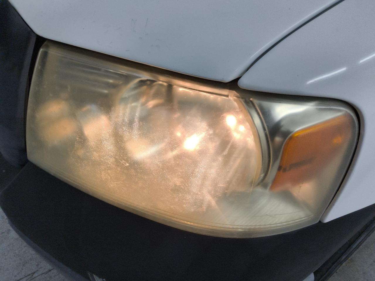 2008 Ford F150 White vin: 1FTRF12248KB70100 Damage: Left Head Lamp, Faded, Repair Required