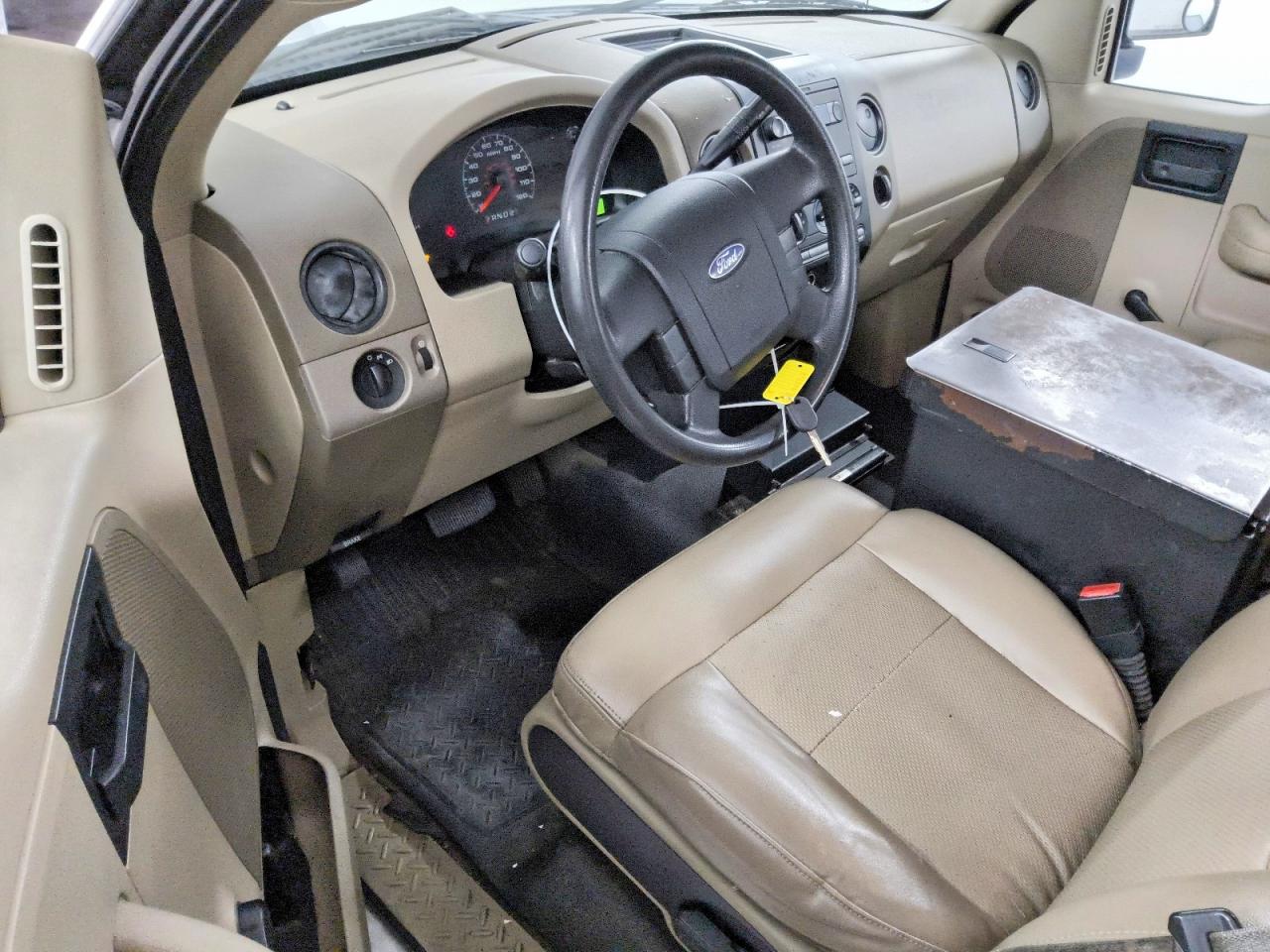2008 Ford F150 White vin: 1FTRF12248KB70100