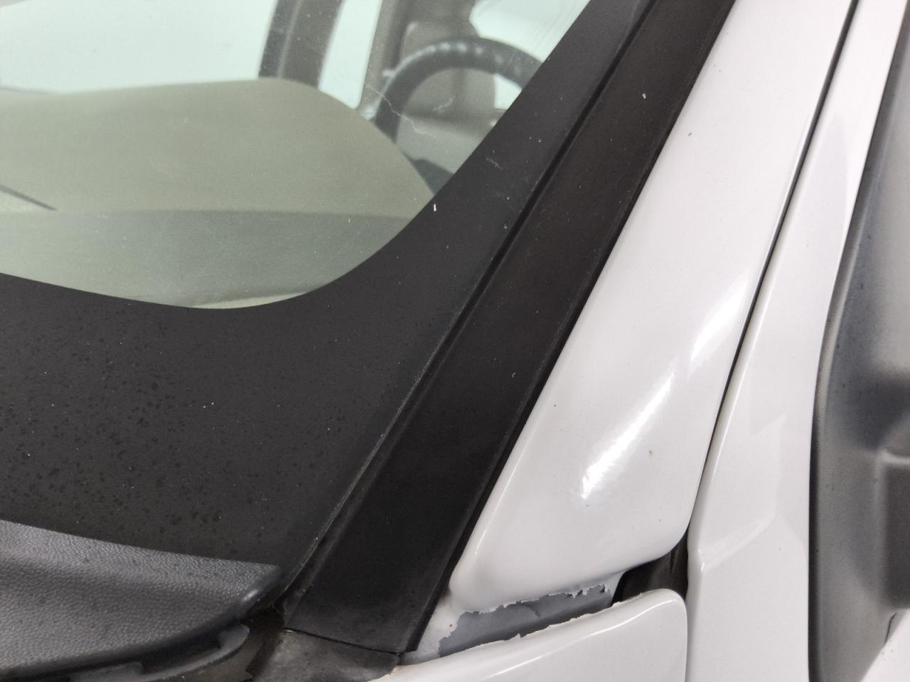 2008 Ford F150 White vin: 1FTRF12248KB70100 Damage: Left Drip Rail, Chipped, 2