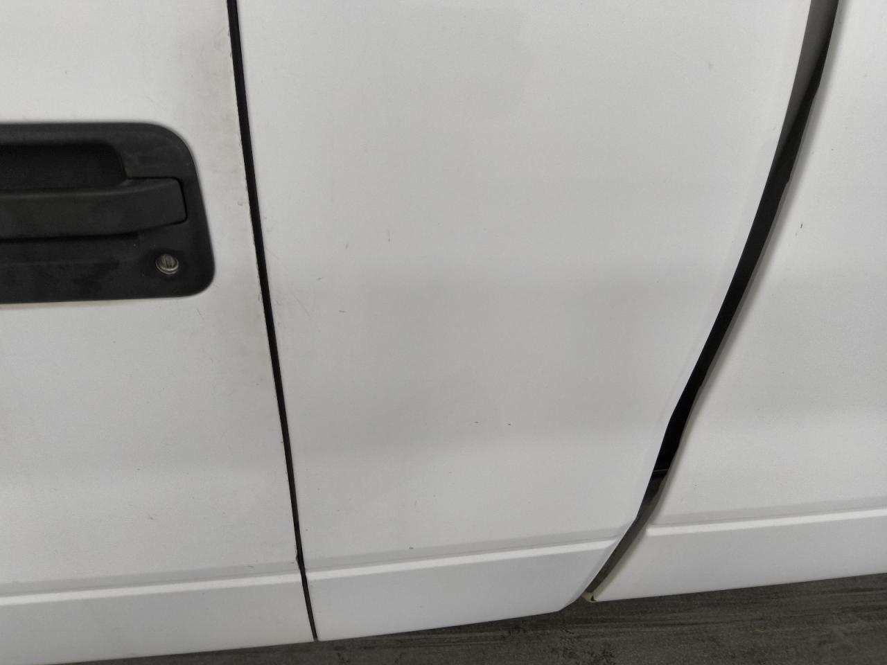 2008 Ford F150 White vin: 1FTRF12248KB70100 Damage: L Cab Corner Panel, Chipped, 1