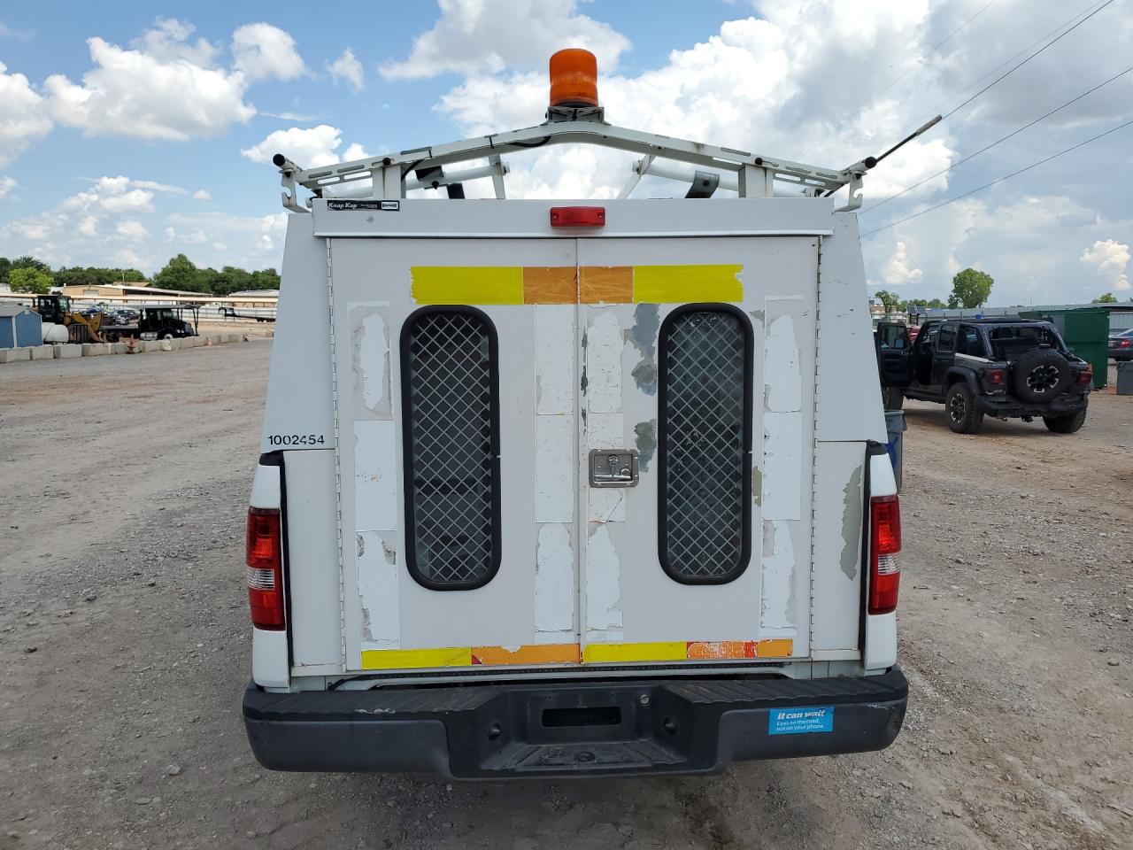 2008 Ford F150 White vin: 1FTRF12248KC36211 Damage: Right Rear Cargo Door, Peeling, > 12 Inches
